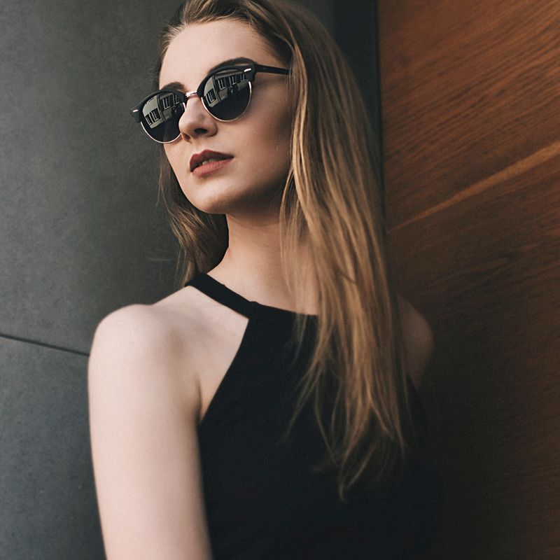SUNGLASSES